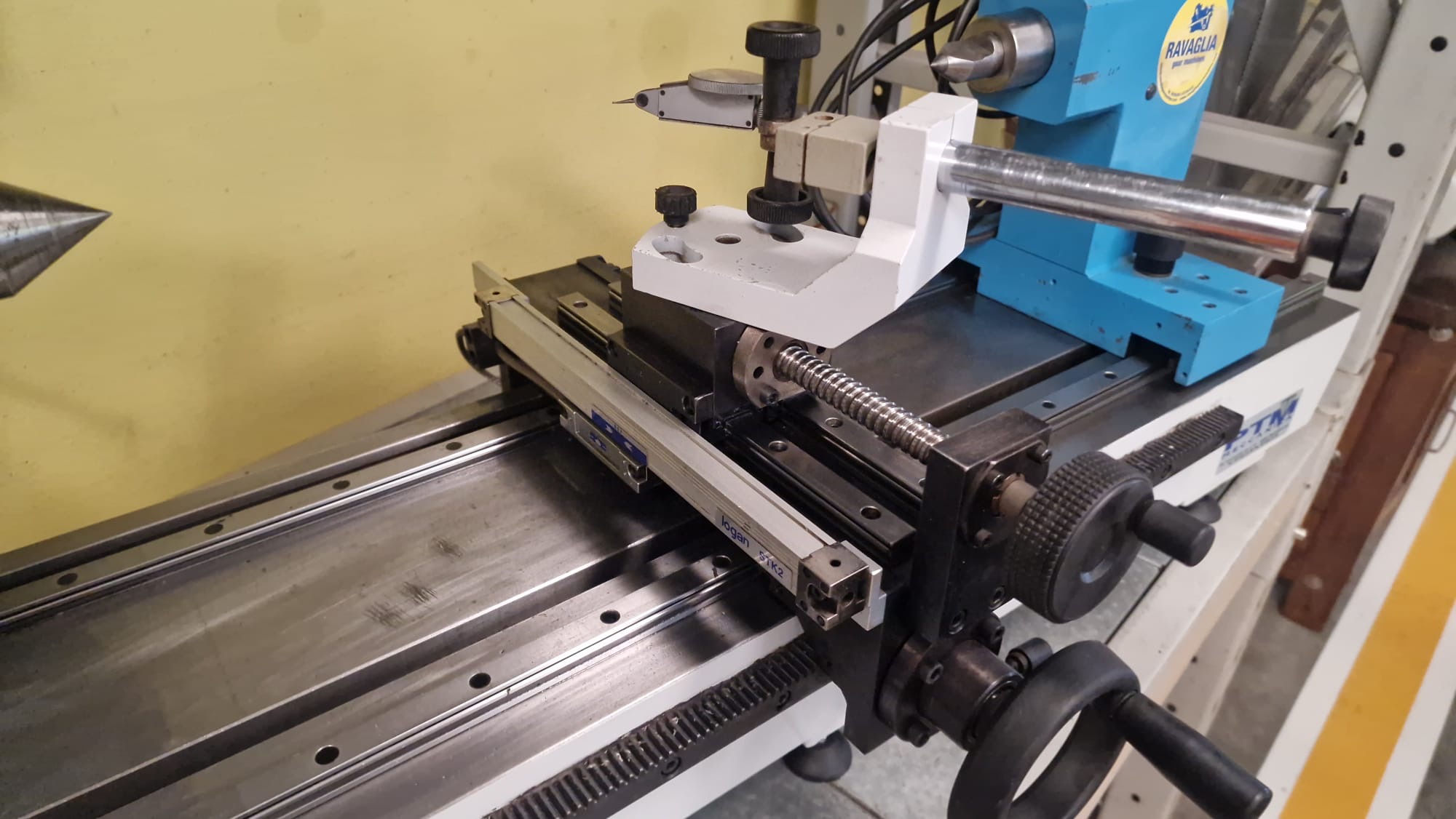 Usato Banco di controllo PTM visualizzato su due Assi