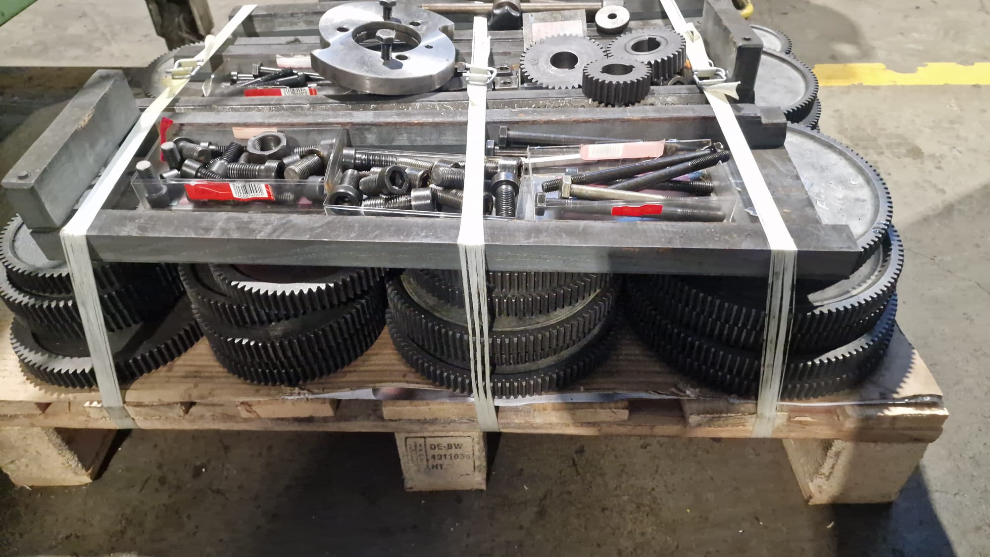 Usato Dentatrice a coltello LORENZ S8/630