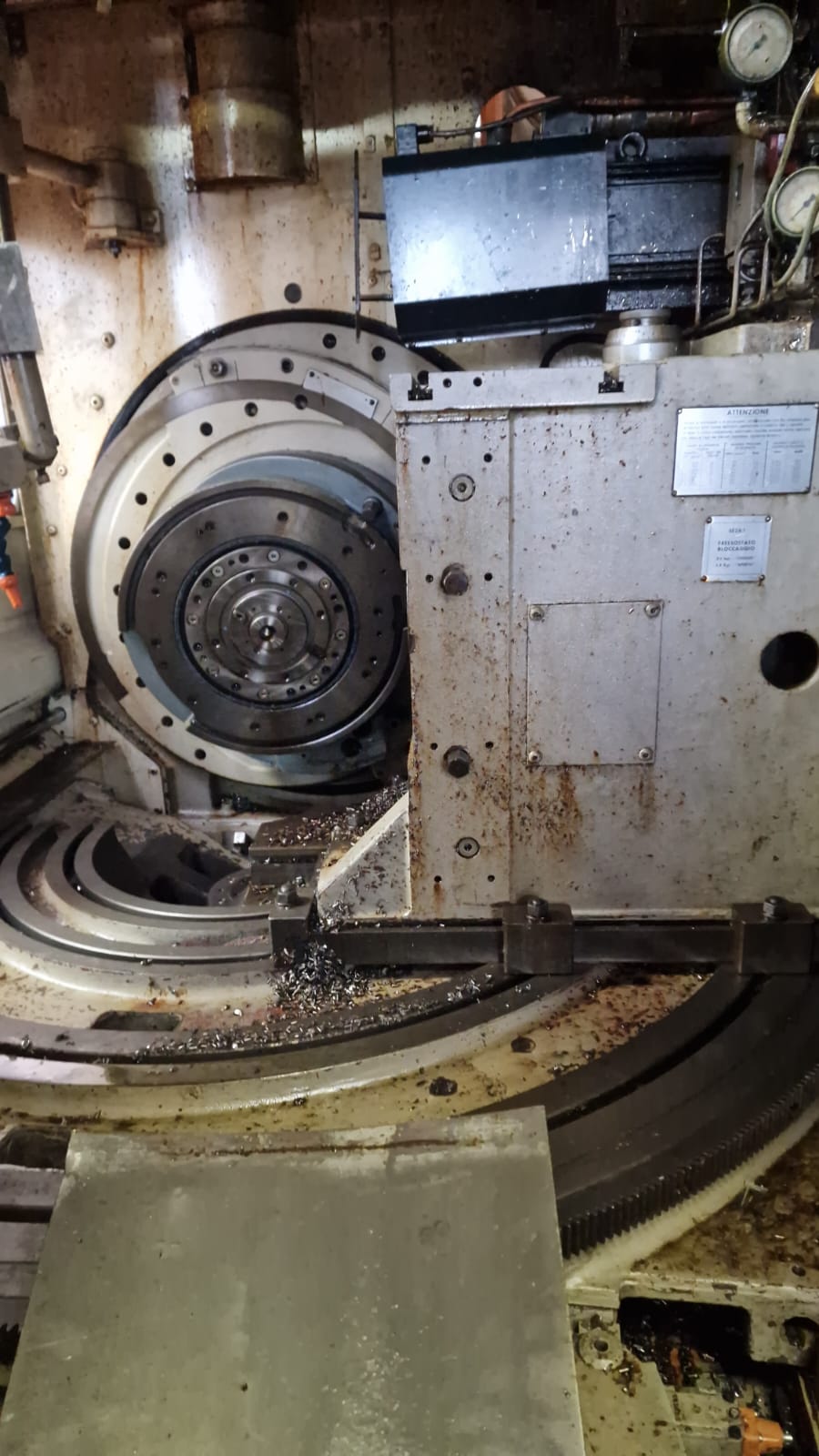 Usato Dentatrice conica per ingranaggi spiral GLEASON GMAX 2010 CNC