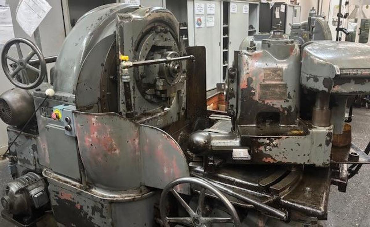 Usato Dentatrice per ingranaggi conici spiral GLEASON 16