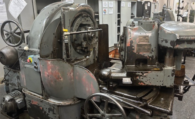 Usato Dentatrice per ingranaggi conici spiral GLEASON 16