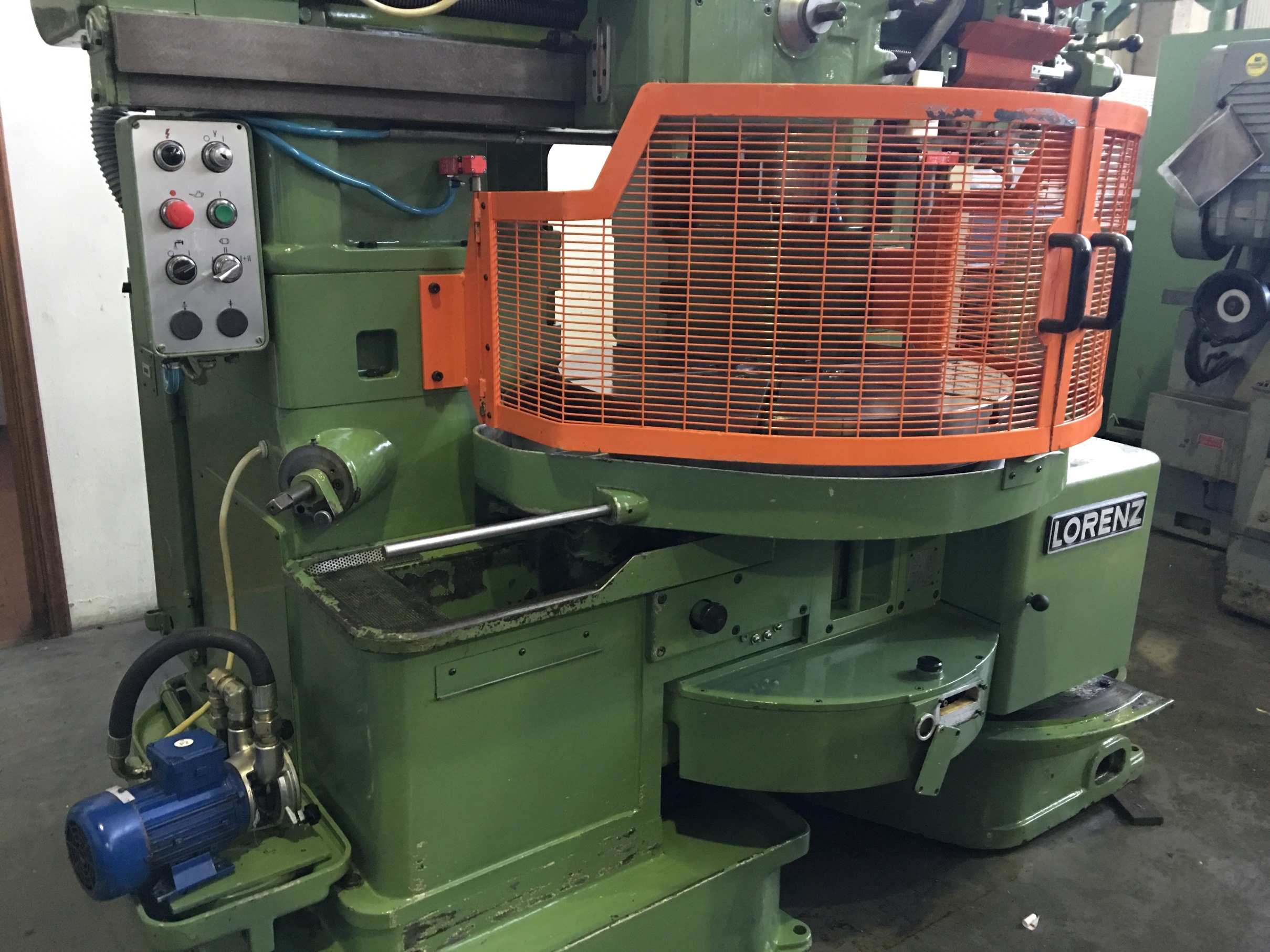 Usato Dentatrice a coltello LORENZ SJ7/1000