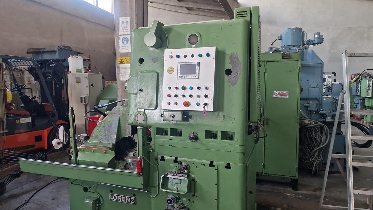 Usato Dentatrice a coltello LORENZ LS 200
