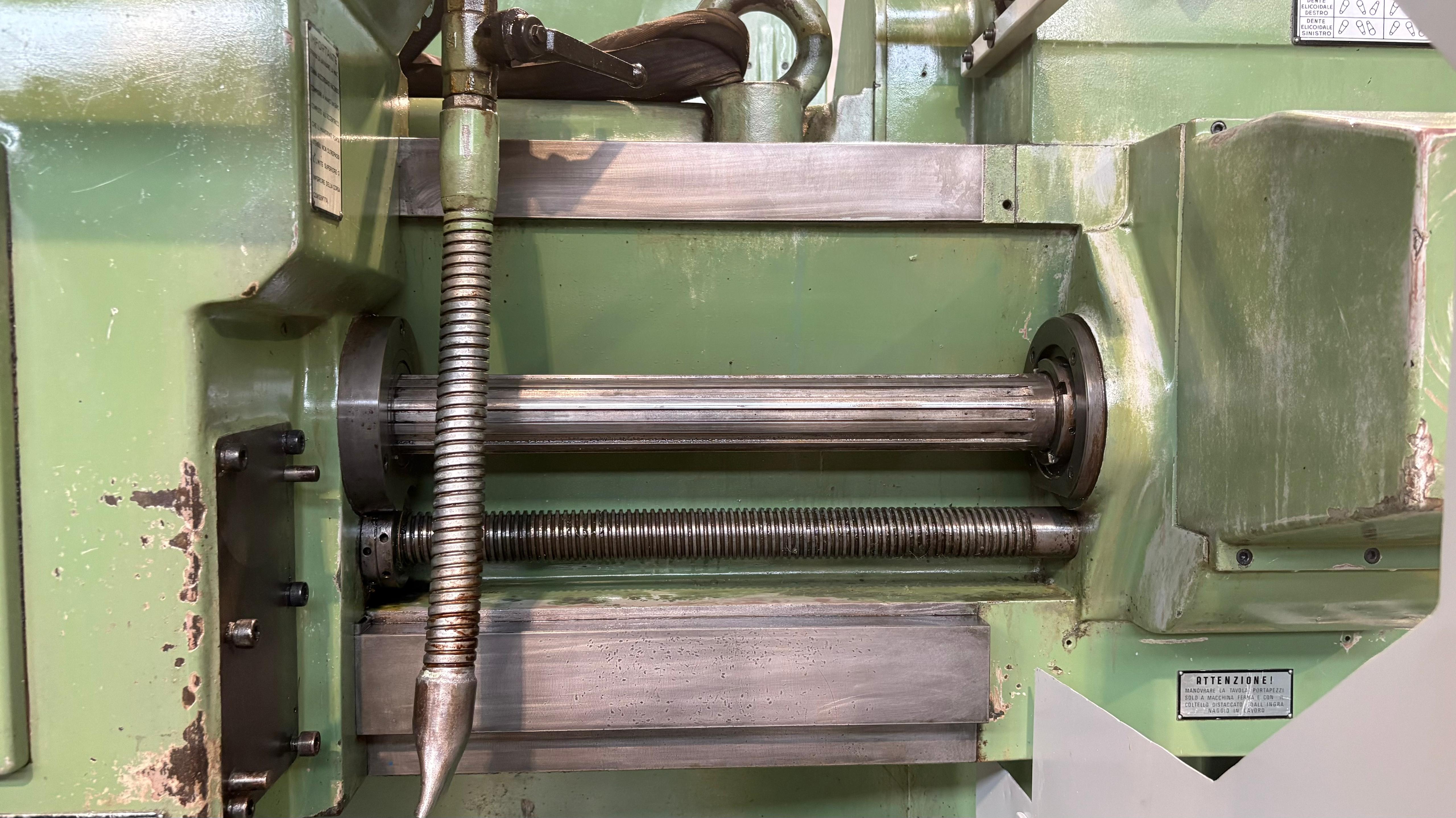 Usato Dentatrice a coltello DEMM SI 8/880