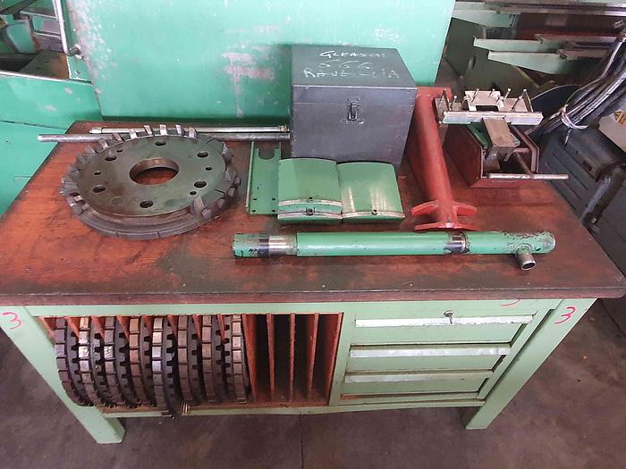 Usato Dentatrice per ingranaggi conici spiral GLEASON 666