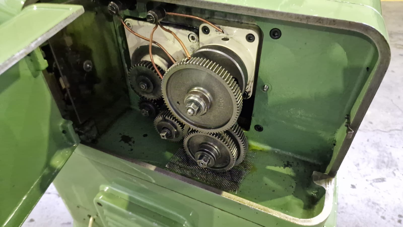 Usato Dentatrice a creatore PFAUTER P 250