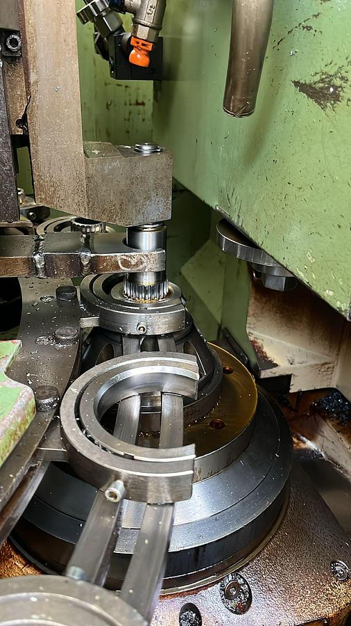 Usato Dentatrice a coltello LORENZ LS 150