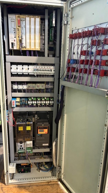 Usato Fresatrice per viti e filetti LAMBERT SA 124-B