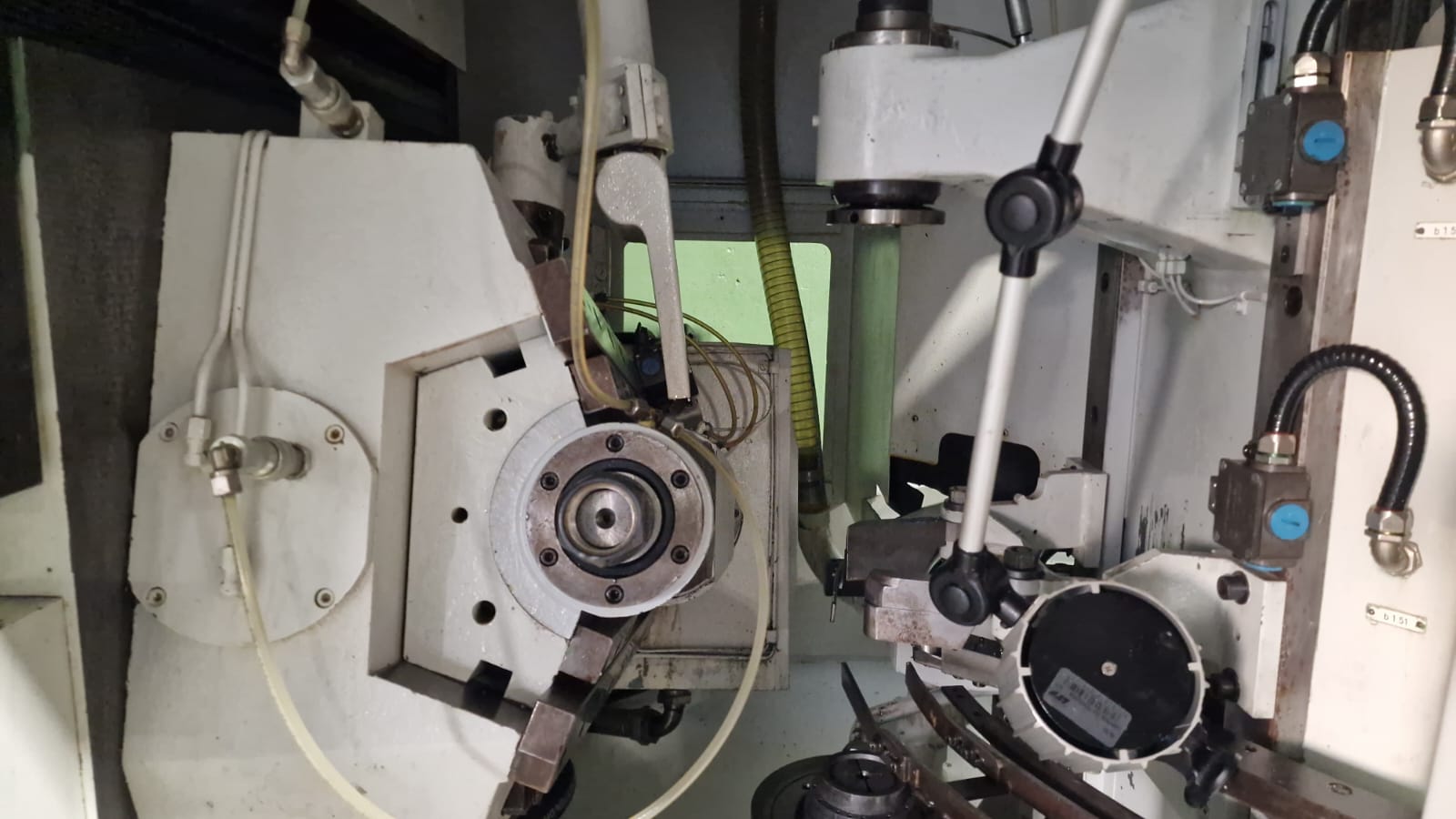 Usato Dentatrice a creatore LIEBHERR L 200