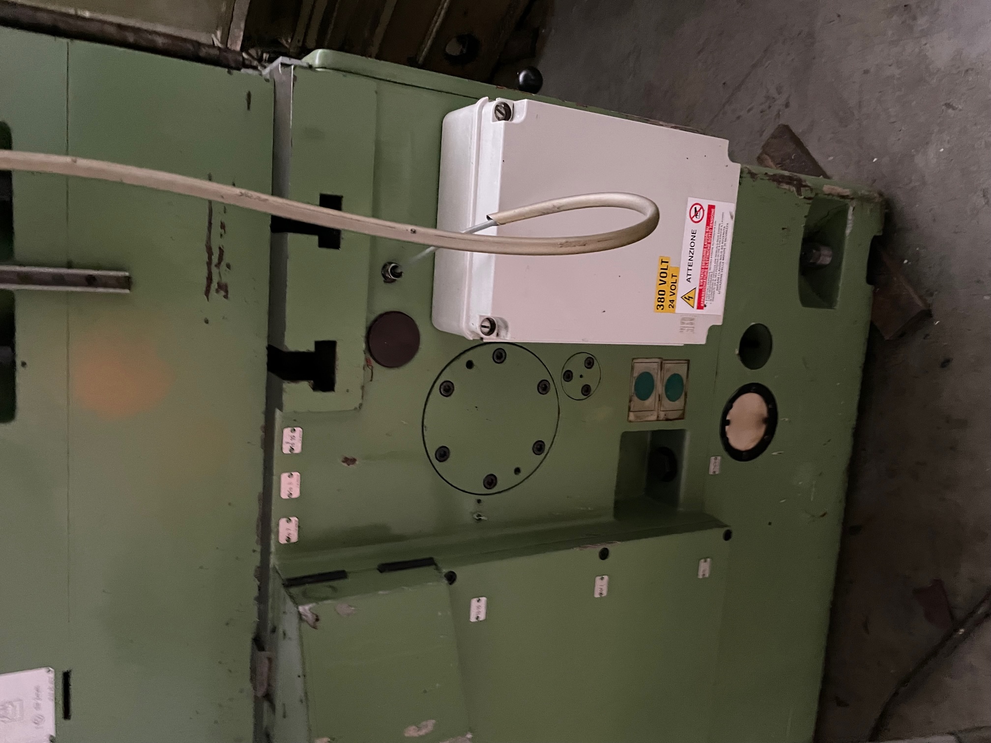 Usato Dentatrice a coltello LORENZ LS 630