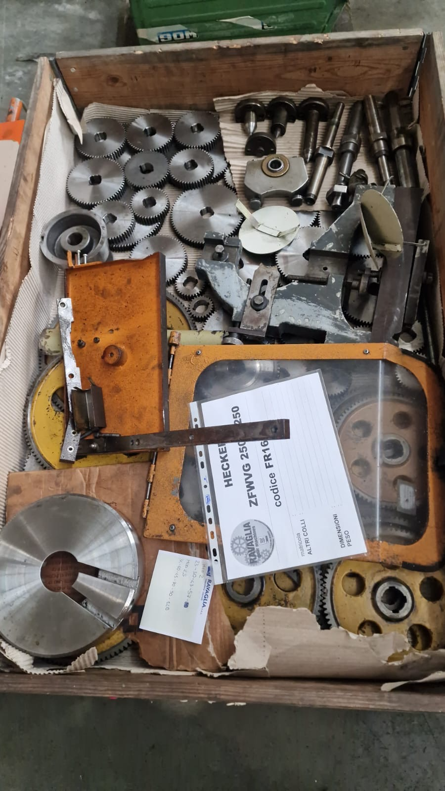 Usato Fresatrice per viti e filetti HECKERT ZFWVG 250x1250