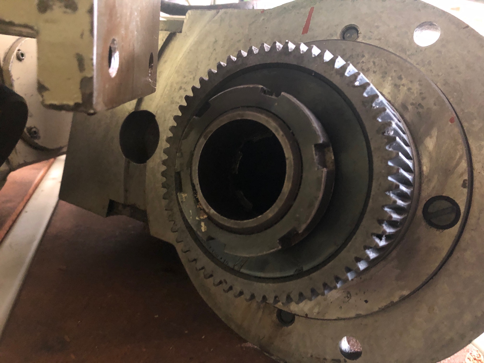 Usato Testa universale per fresatrici per viti e filetti HECKERT (Stock no. T01)