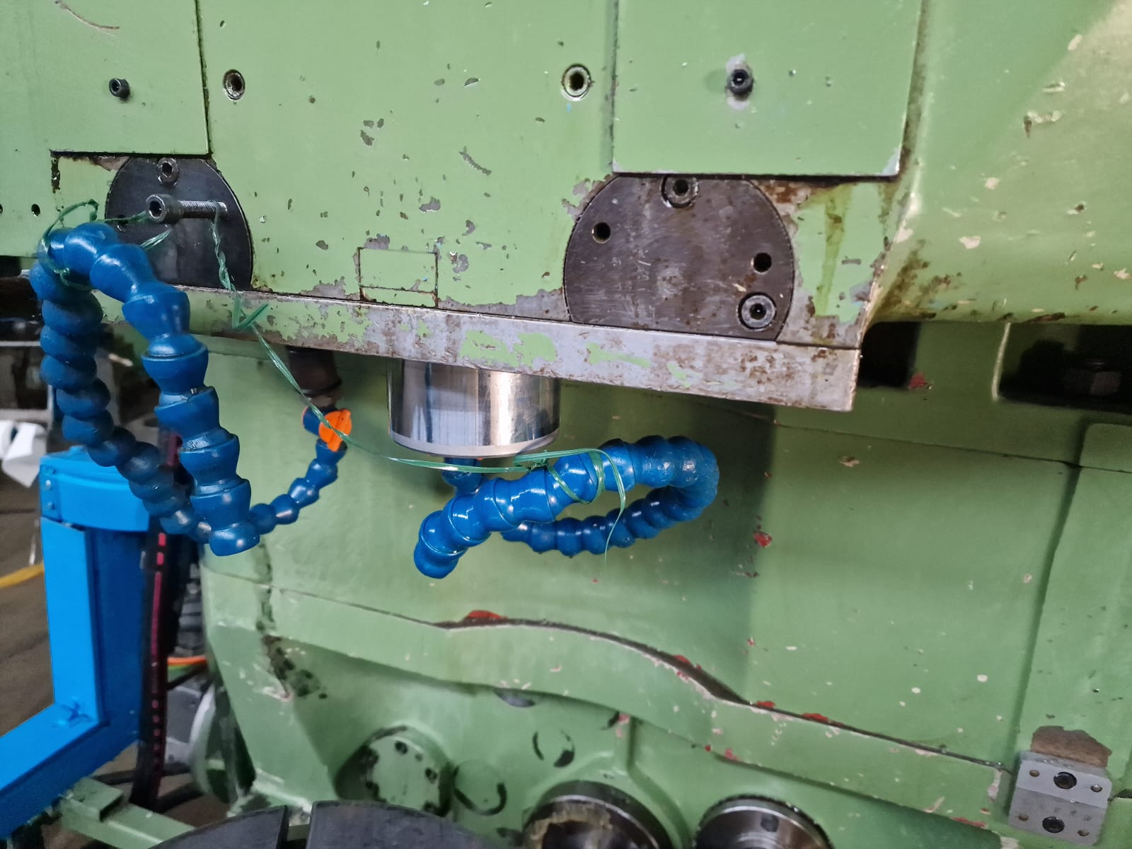 Usato Dentatrice a coltello LORENZ LS 300