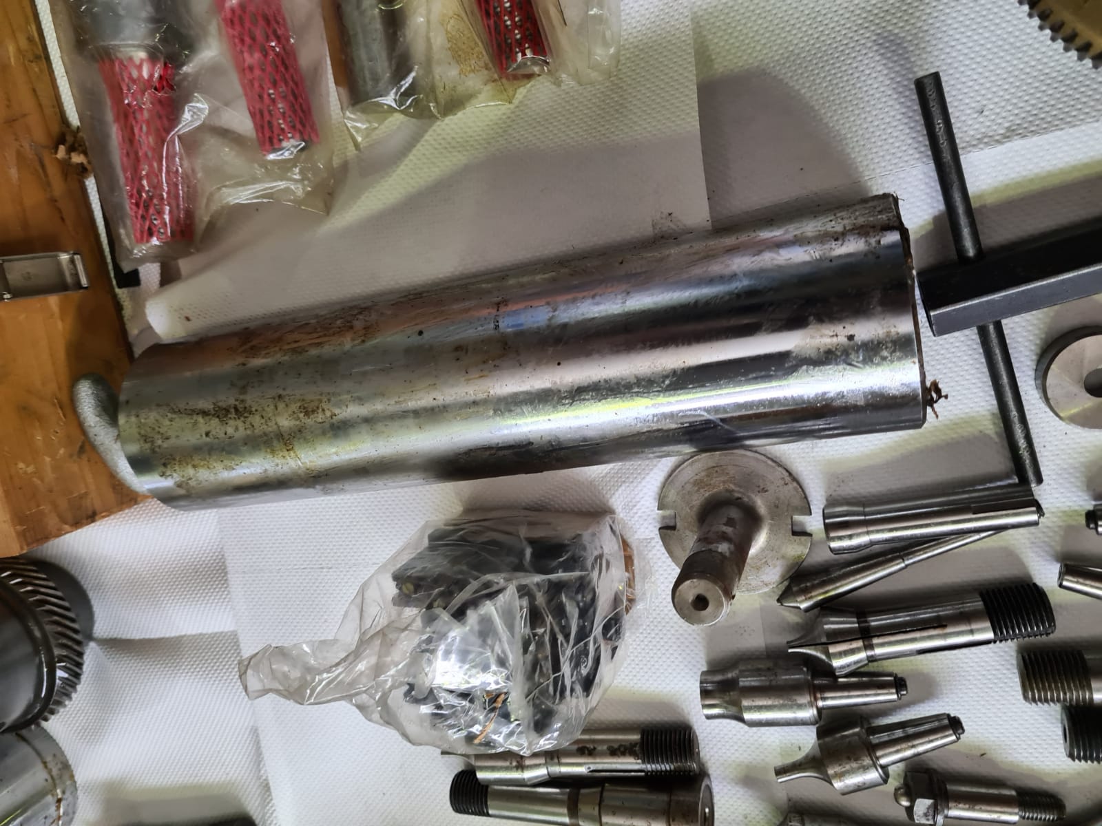 Usato Dentatrice a creatore verticale MIKRON 102.05 MPS