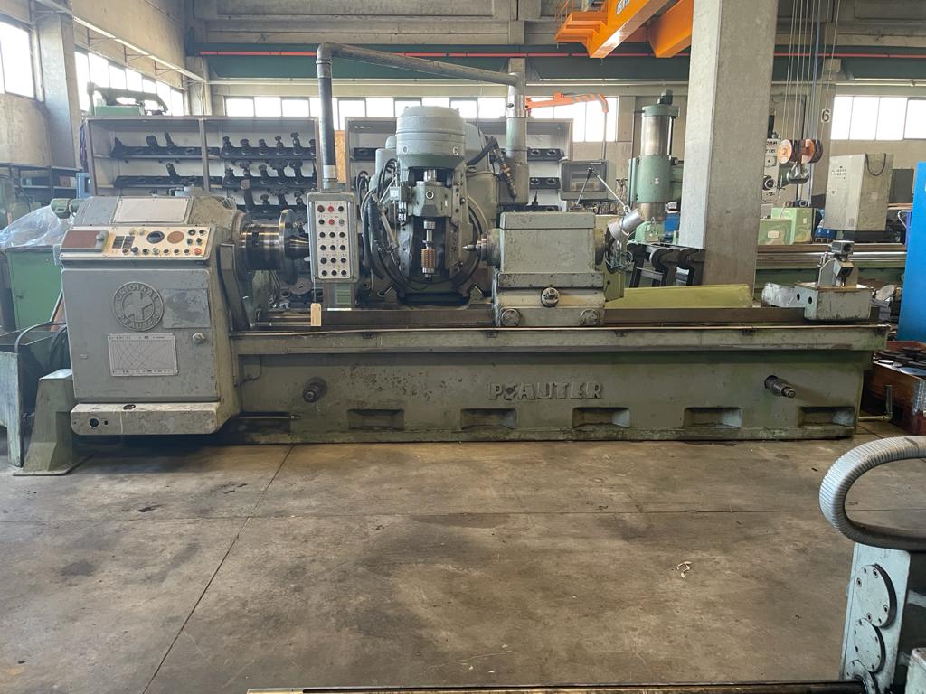 Usato Dentatrice a creatore orizzontale PFAUTER P400H