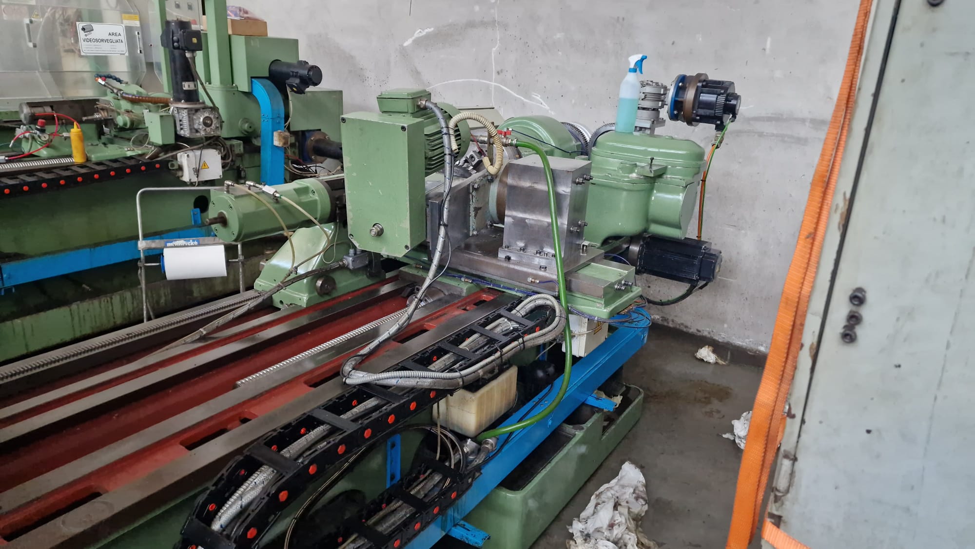 Usato Fresatrice per viti e filetti LEES BRADNER