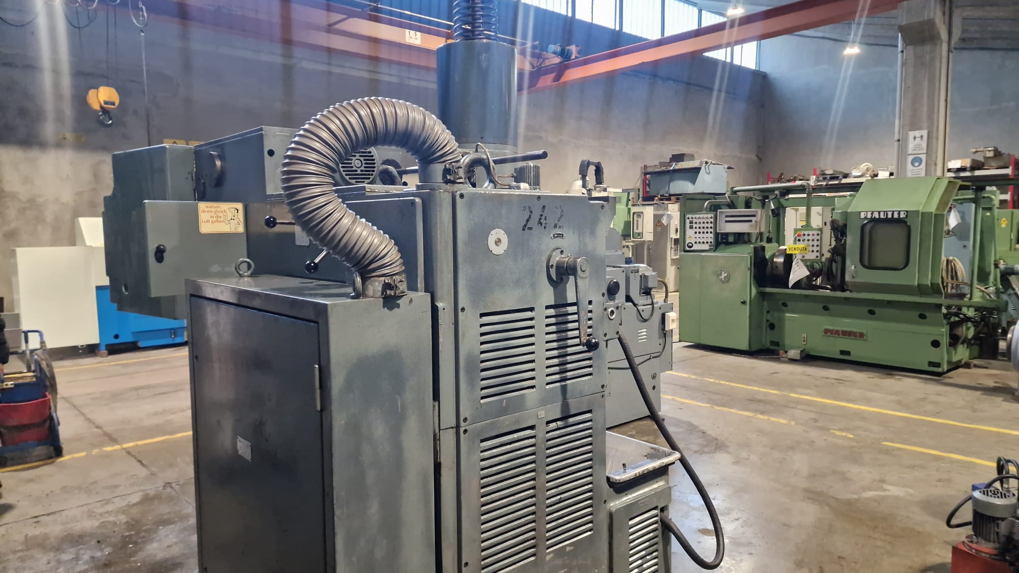 Usato Dentatrice a coltello LORENZ S8/630