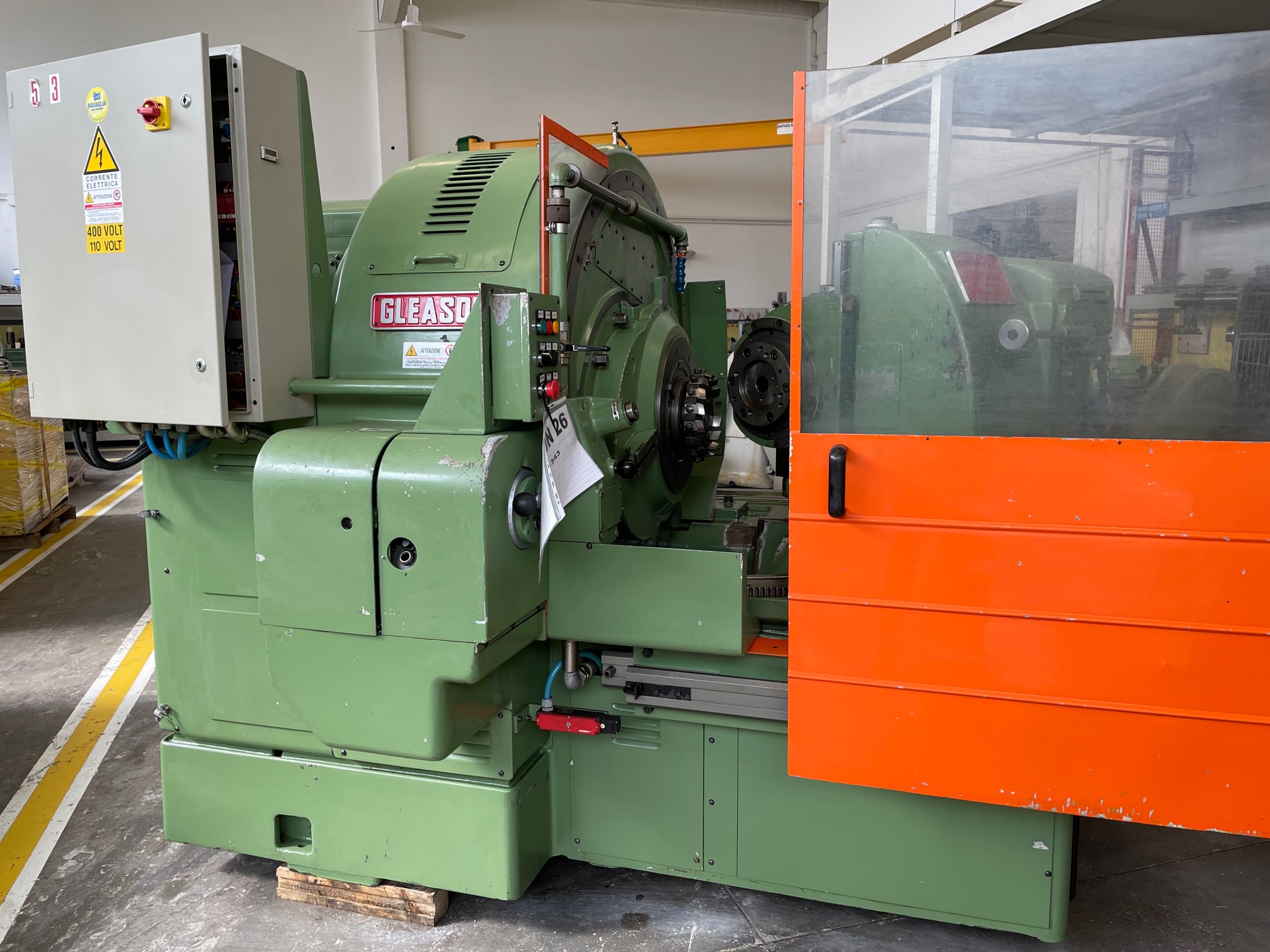 Usato Dentatrice per ingranaggi conici spirale GLEASON 26