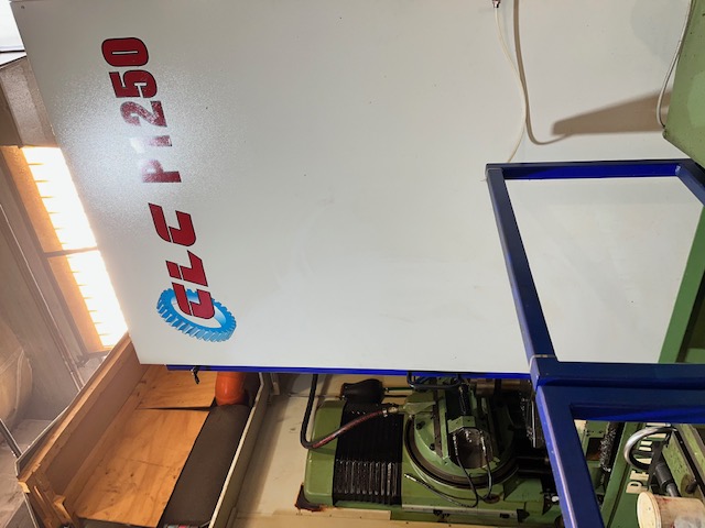 Usato Dentatrice a creatore PFAUTER P 1250