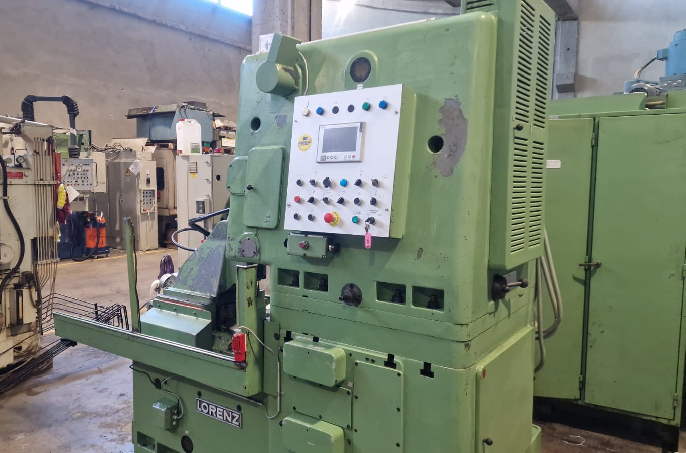 Usato Dentatrice a coltello LORENZ LS 200