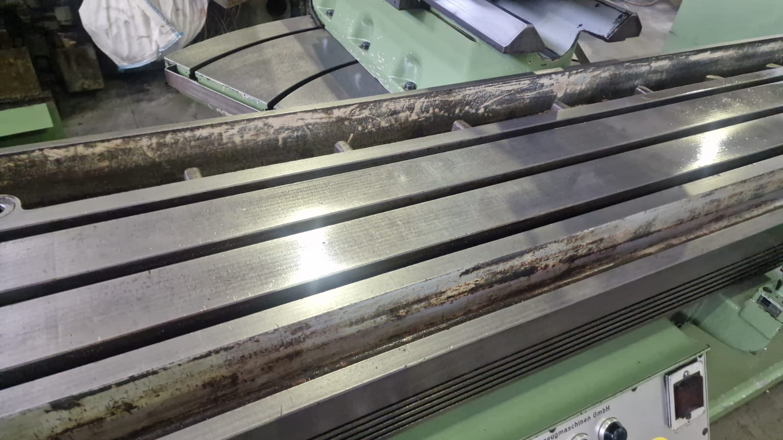 Usato Fresatrice per cremagliere DONAU KNAPP UZFM 300H