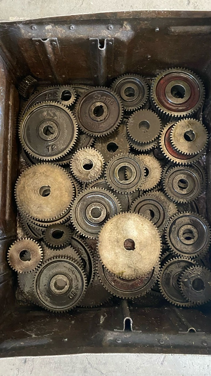 Usato Dentatrice a coltello LORENZ S7/500