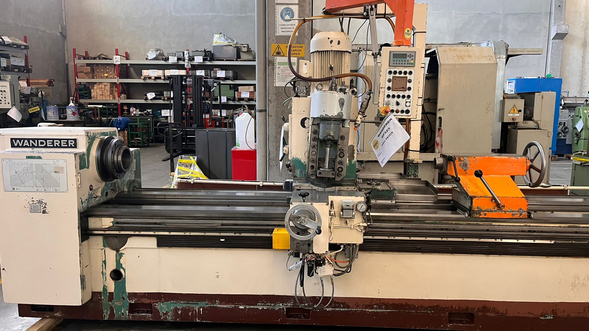 Usato Fresatrice per viti filetti e scanalati WANDERER GF 323 N