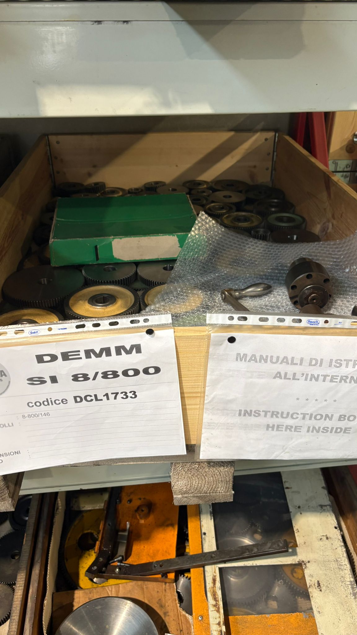 Usato Dentatrice a coltello DEMM SI 8/880