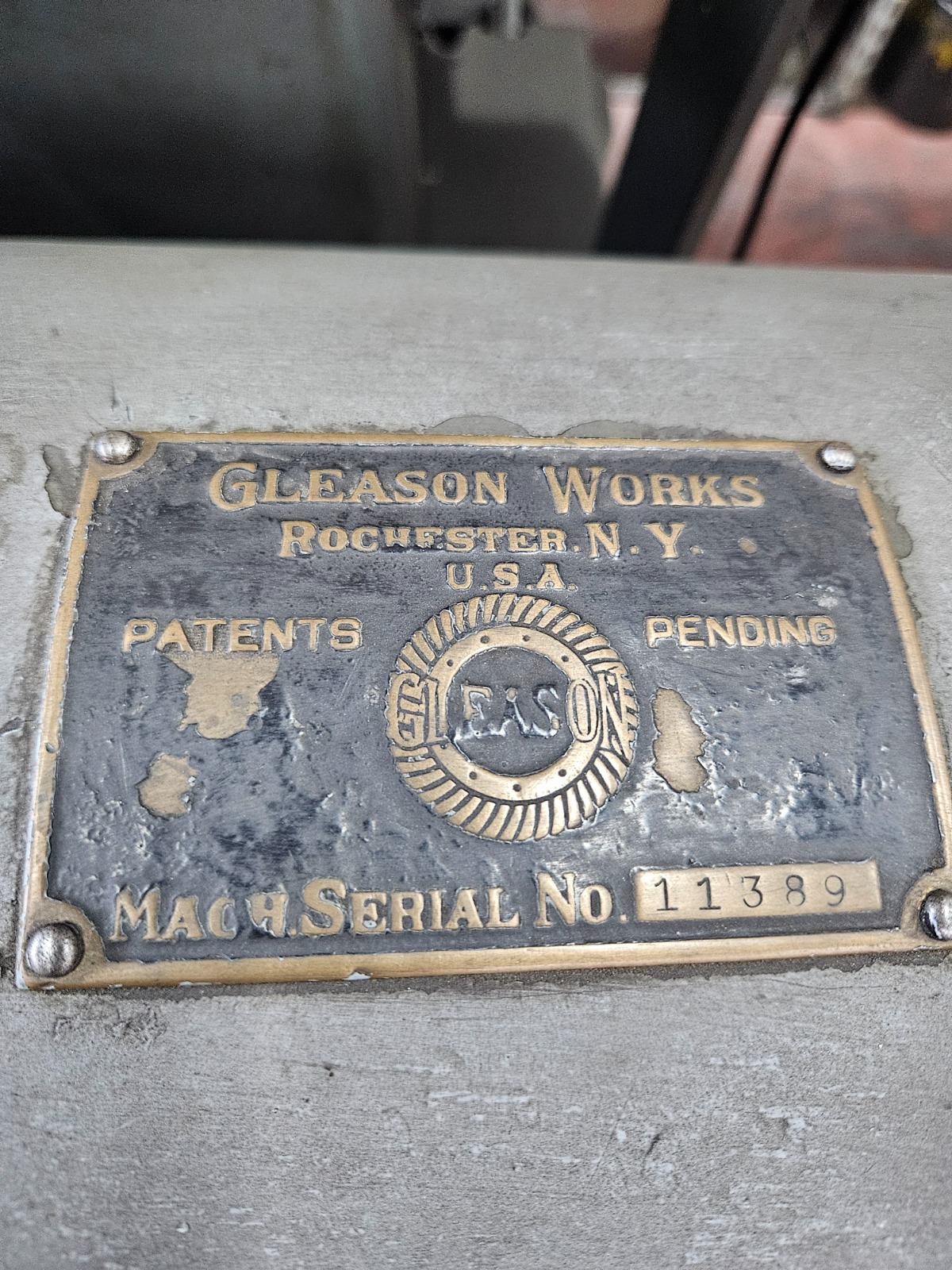 Usato Dentatrice per ingranaggi conici spiral GLEASON 16