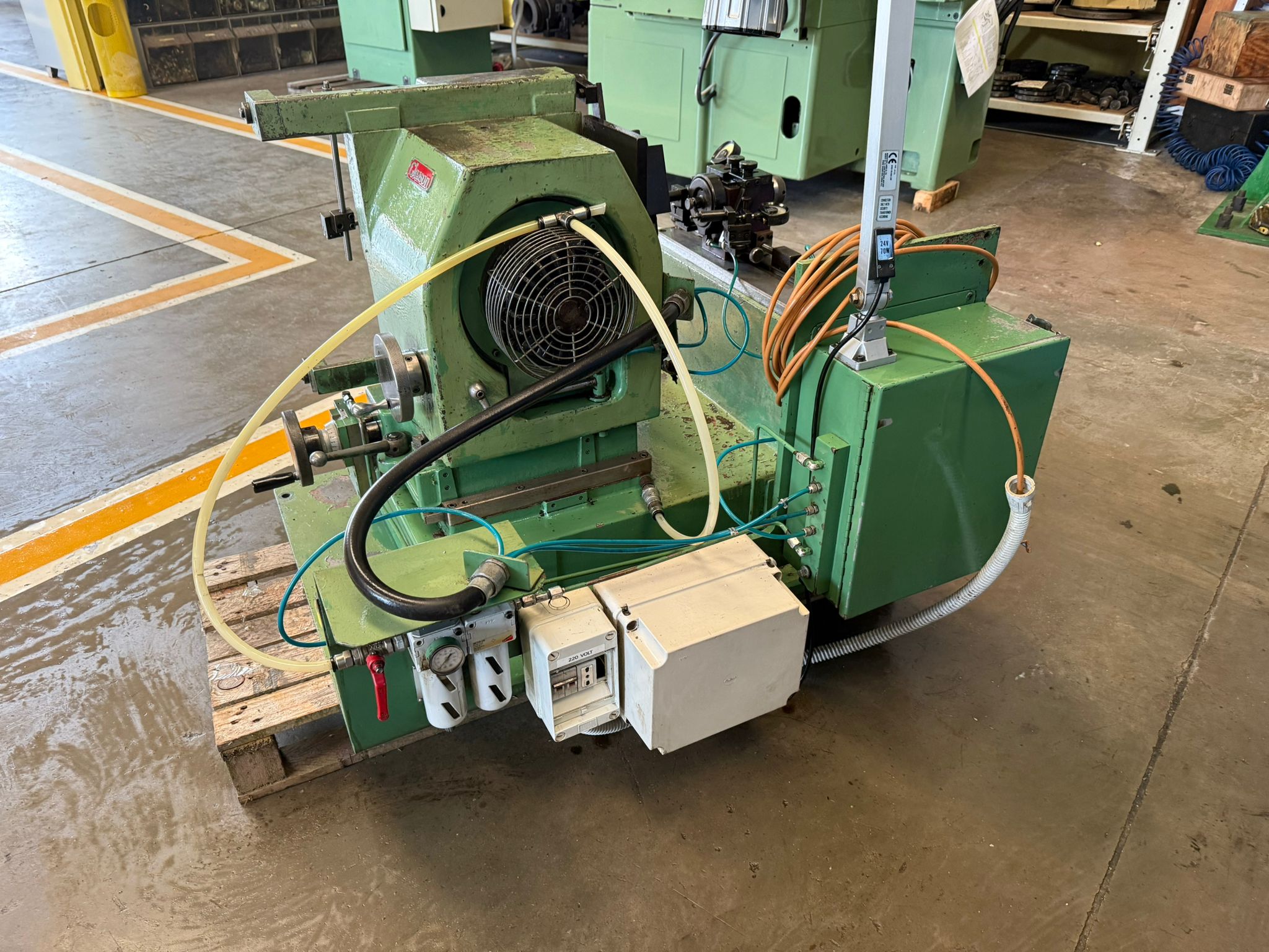 Usato Apparecchio per controllo lame GLEASON 563