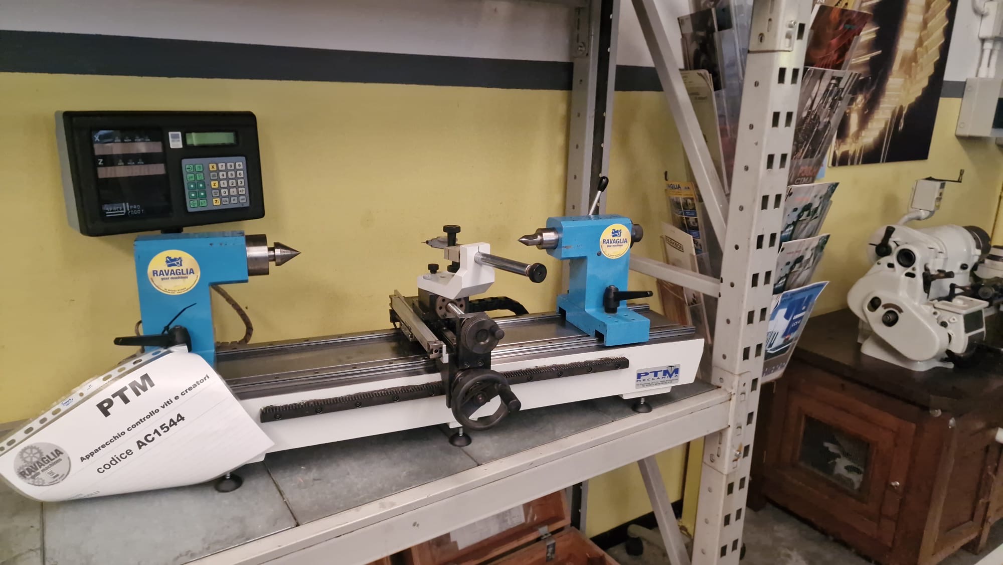 Usato Banco di controllo PTM visualizzato su due Assi