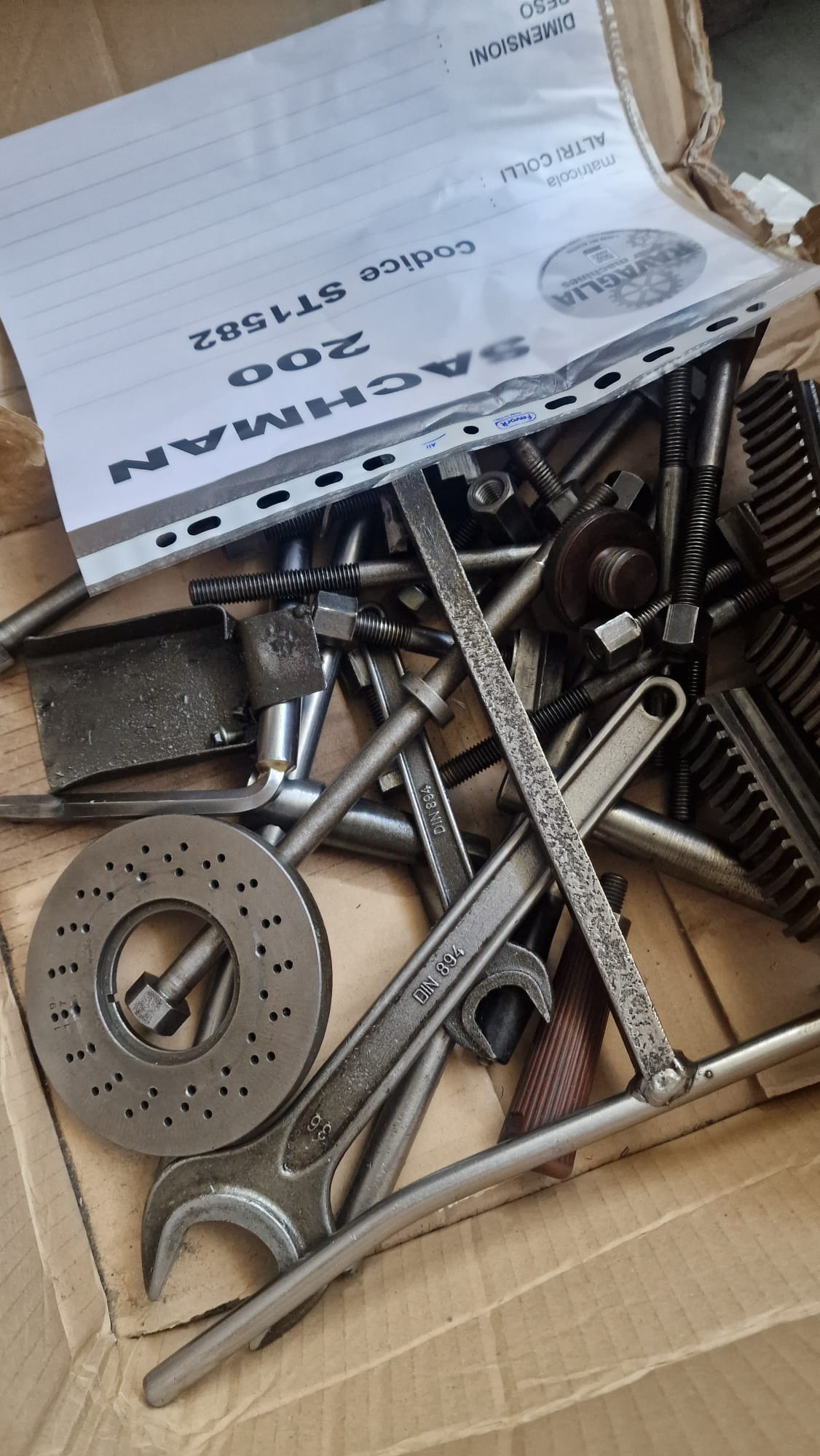 Usato Stozzatrice per chiavette SACHMAN 200