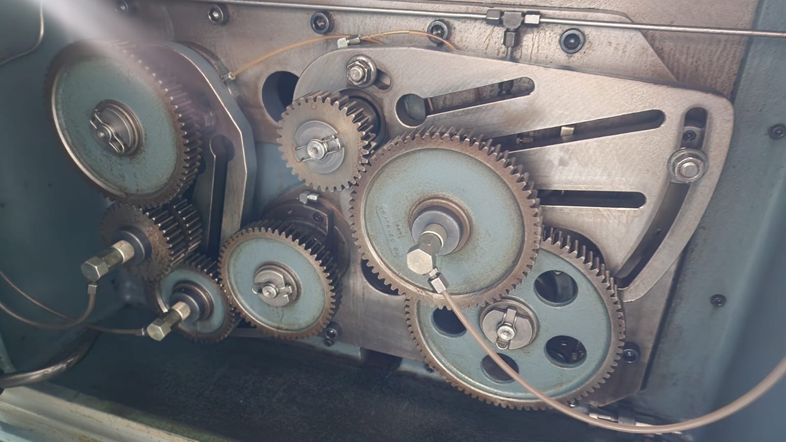 Usato Dentatrice a creatore LIEBHERR L 652