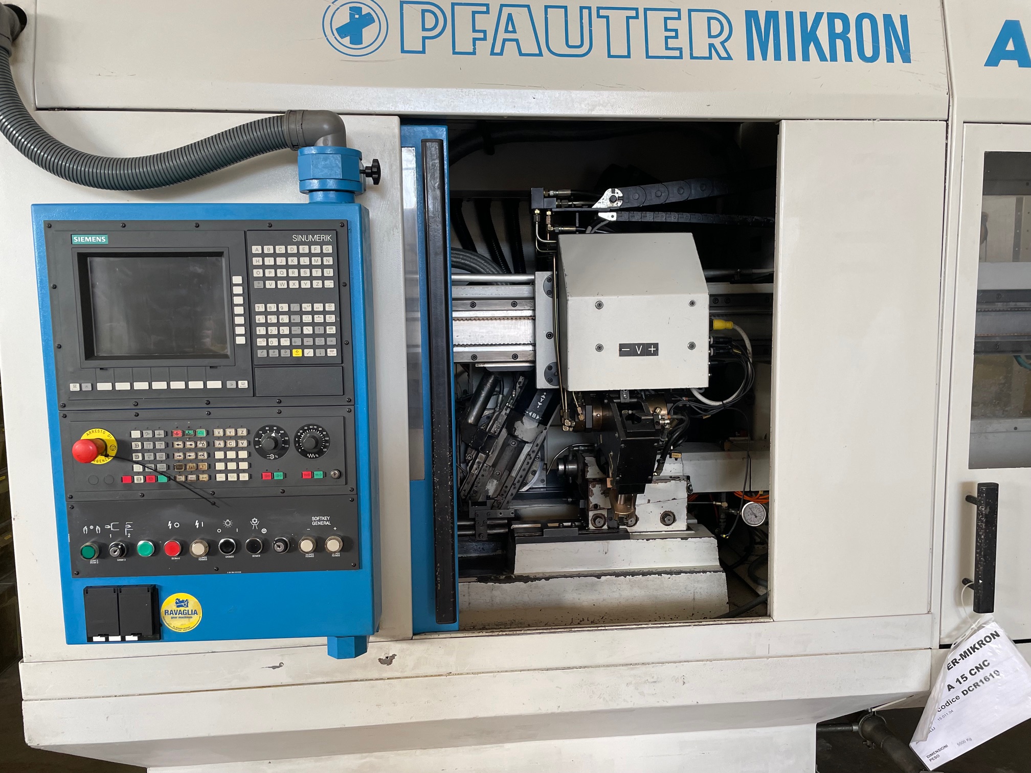 Usato Dentatrice a creatore PFAUTER MIKRON A 15 CNC