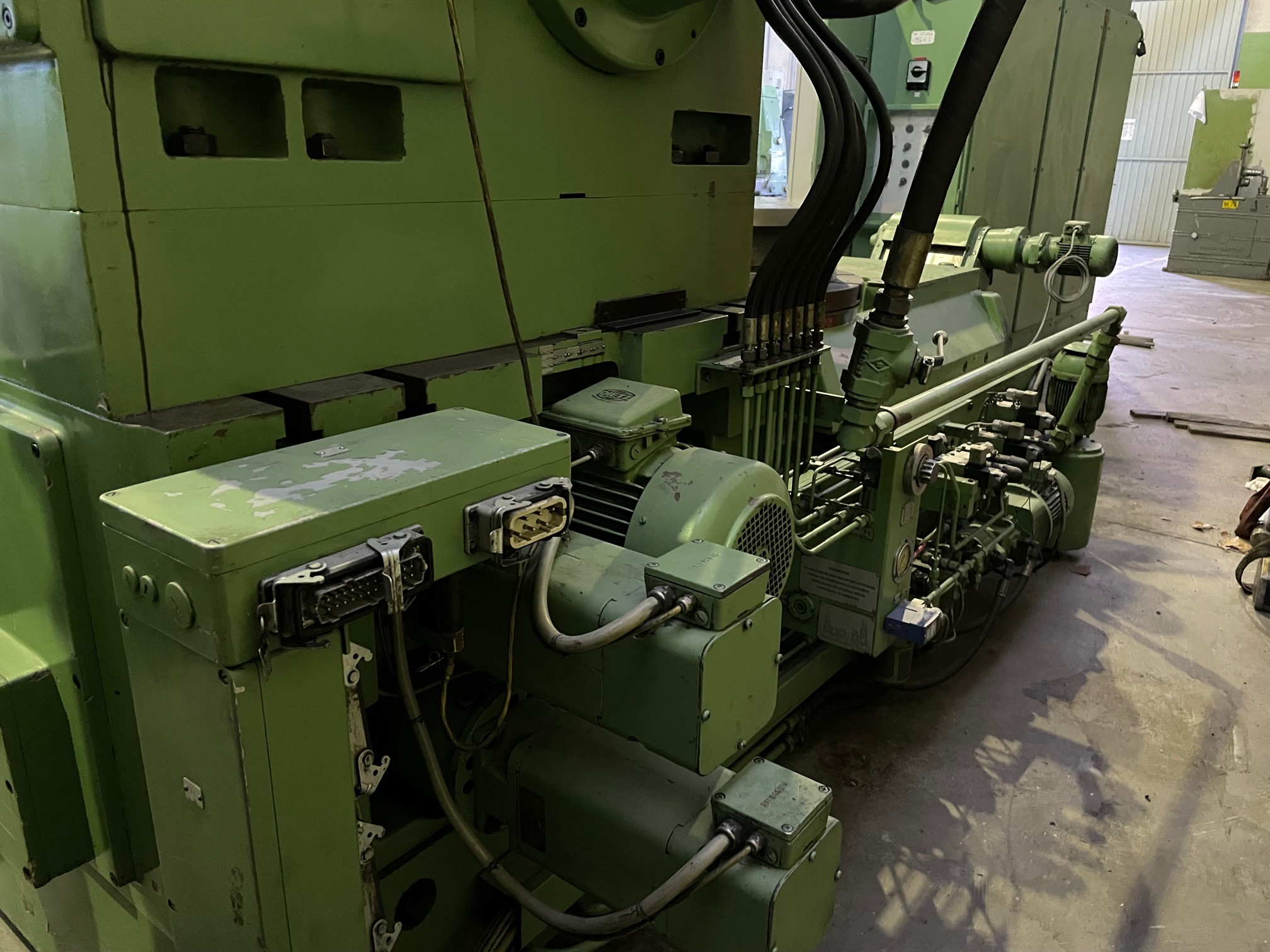 Usato Dentatrice a coltello LORENZ LS 630