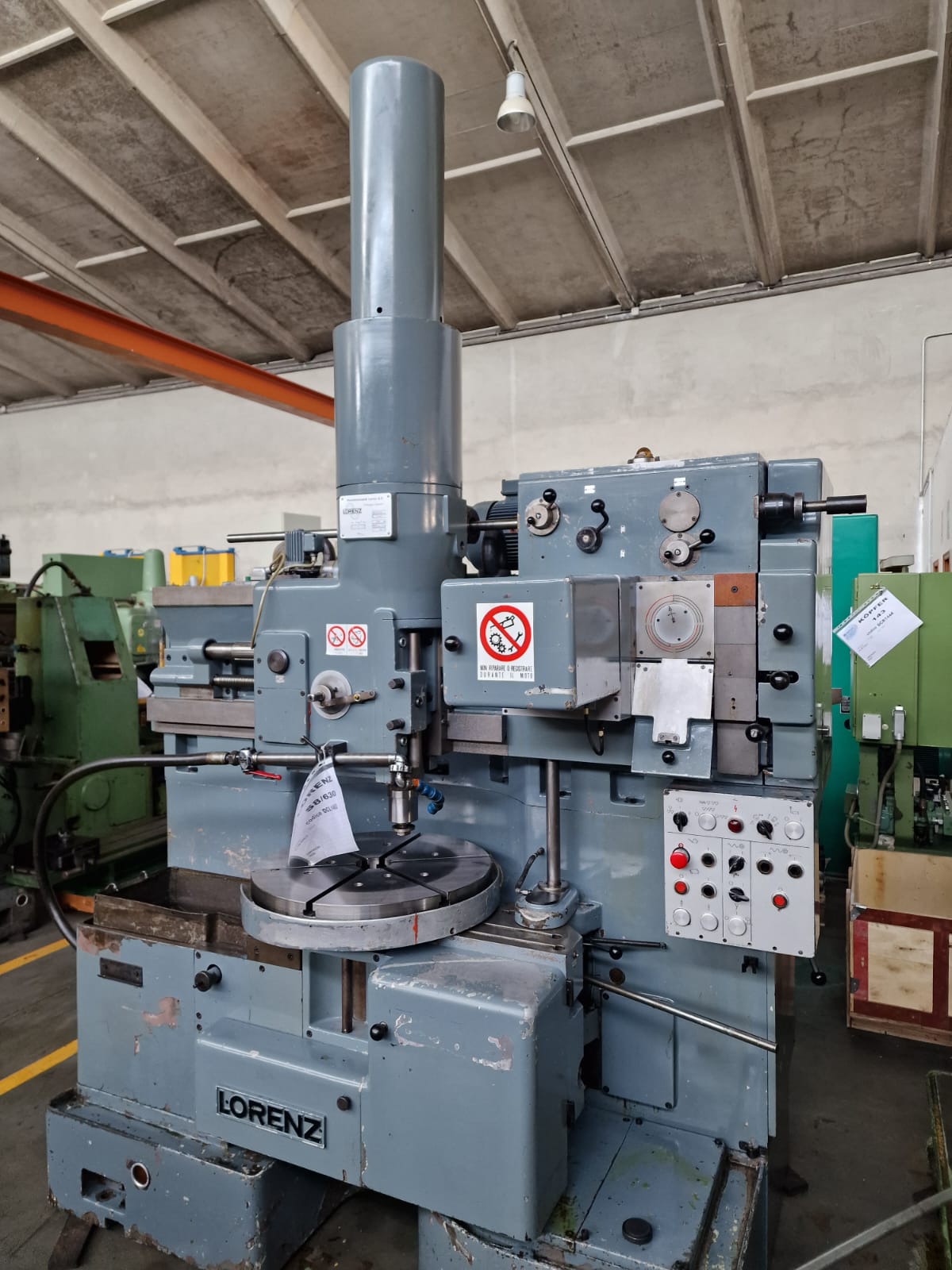 Usato Dentatrice a coltello LORENZ S8/630