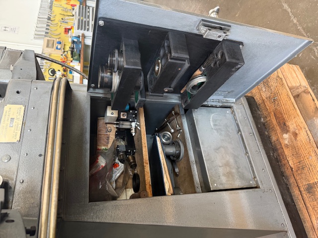 Usato Proiettore universale inclinabile HILGER 