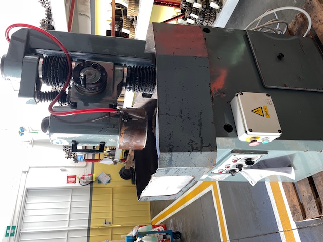 Usato Rettifica per piani DELTA LC 400