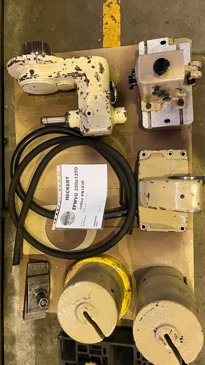 Usato Fresatrice per viti e filetti HECKERT ZFWVG 250x1250