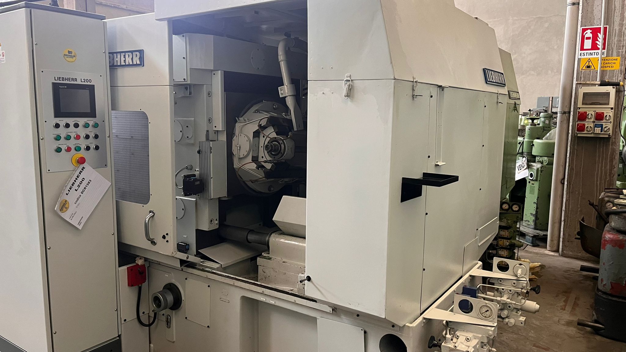 Usato Dentatrice a creatore LIEBHERR L200