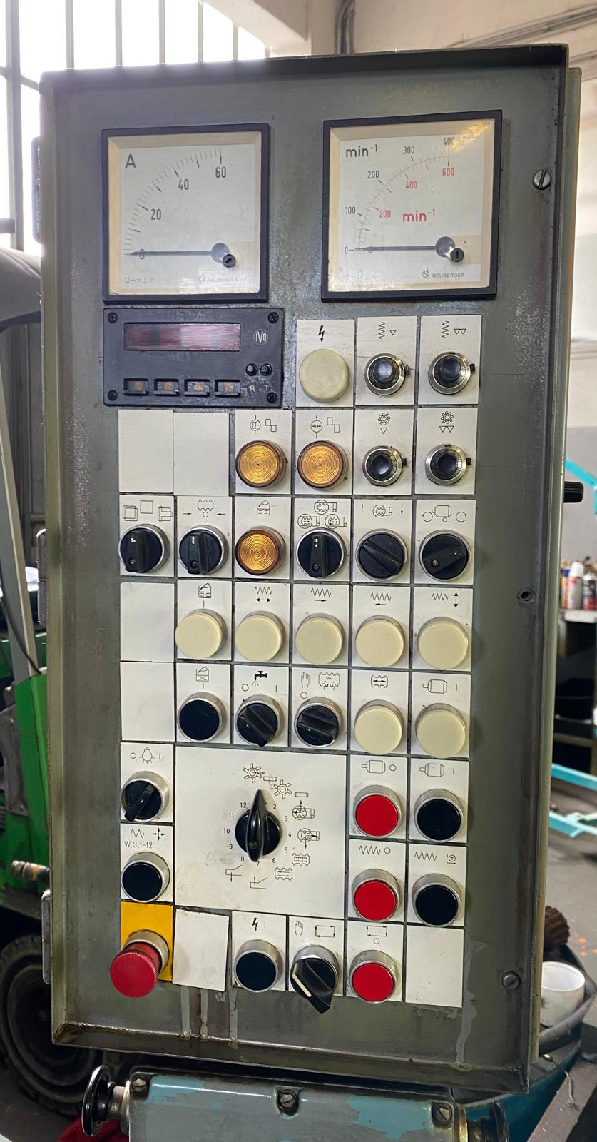 Usato Dentatrice a creatore LIEBHERR L 252
