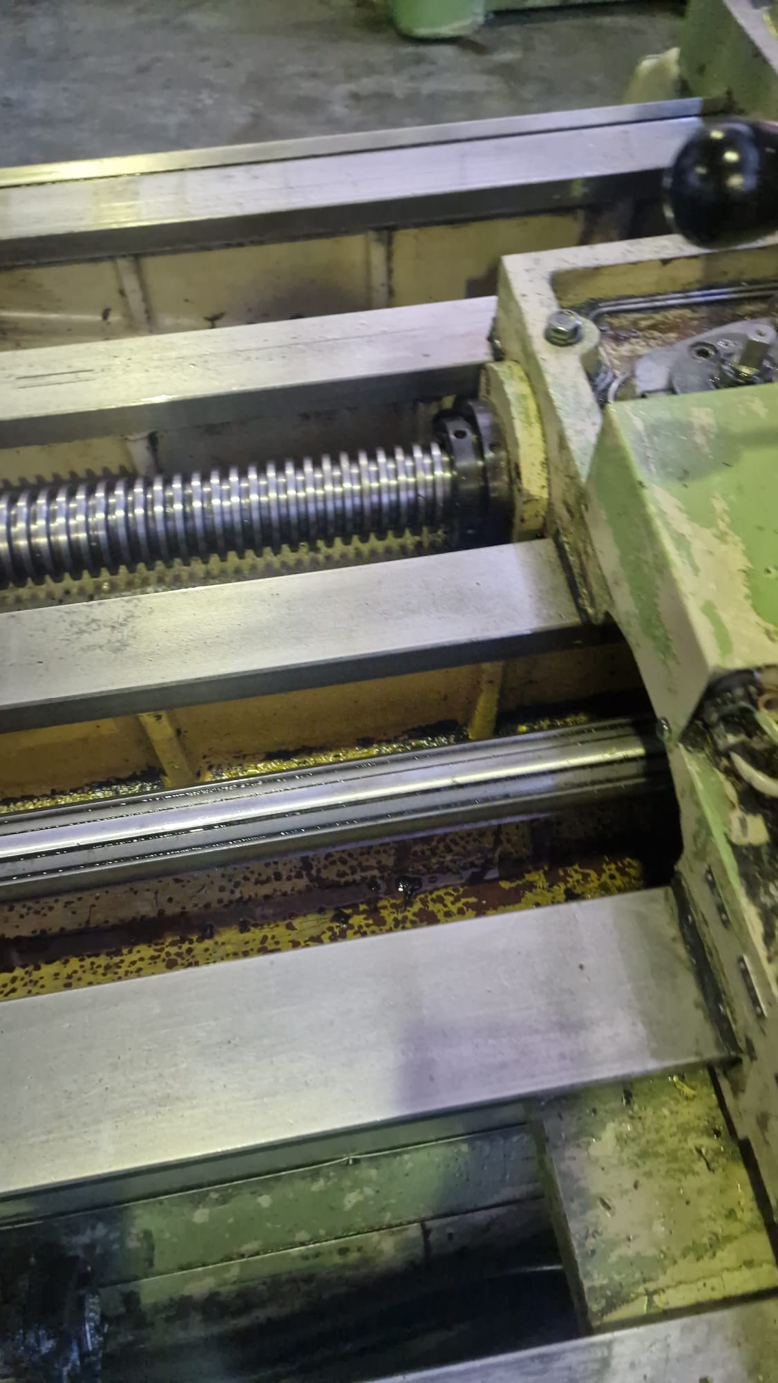 Usato Fresatrice per viti e filetti HECKERT ZFWVG 250x1250