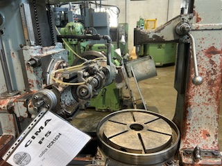 Usato Gear Hobbing machine CIMA P5