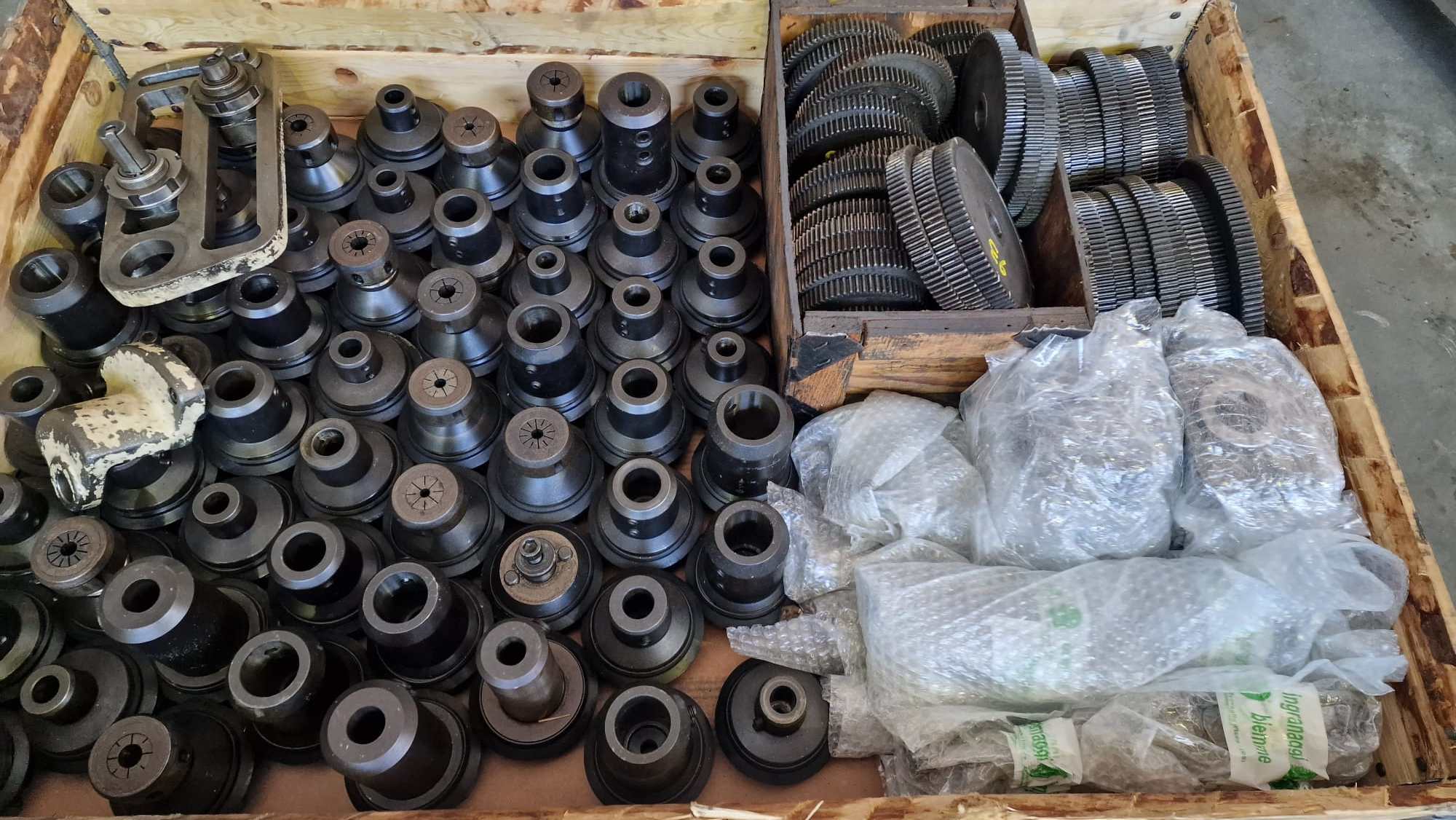 Usato Fresatrice per viti e scanalati WANDERER GF 323