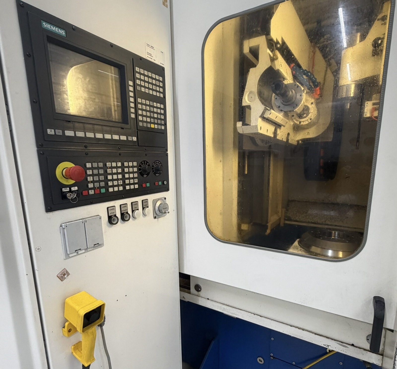 Usato Dentatrice a creatore SAMPUTENSILI WF350 CNC - SIEMENS 840C - 2002