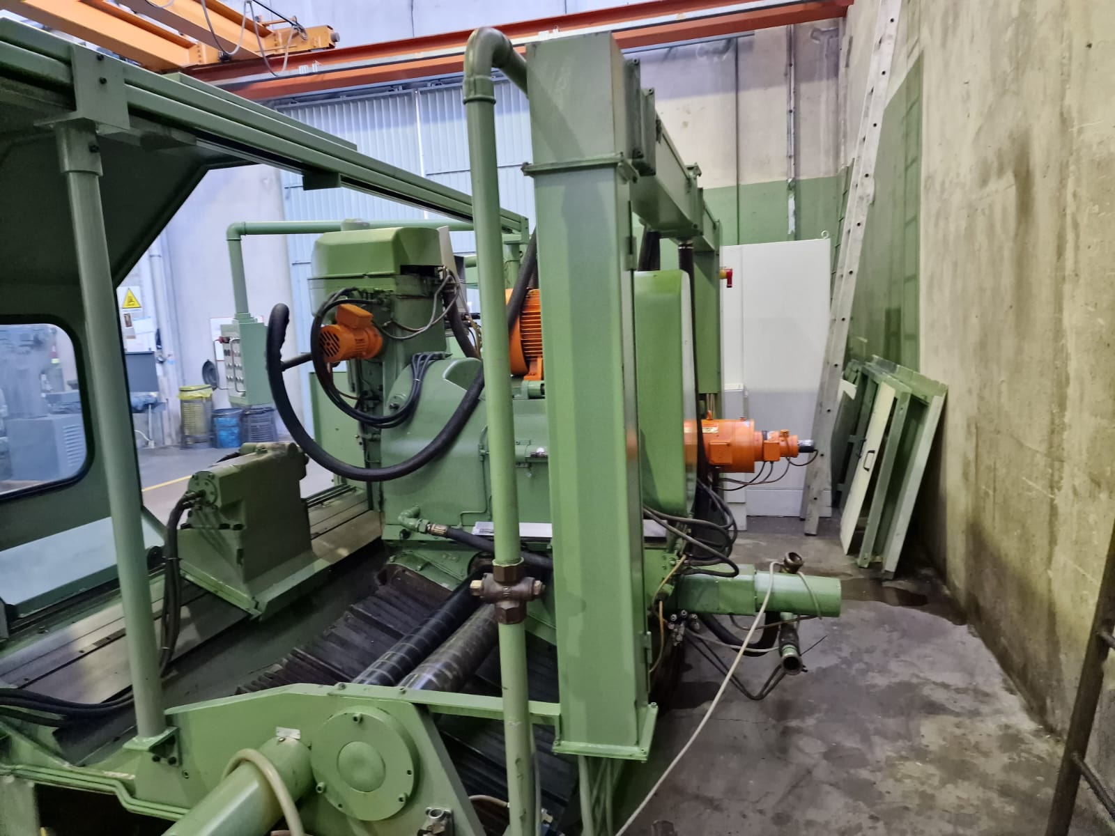 Usato Dentatrice a creatore PFAUTER P 250 H