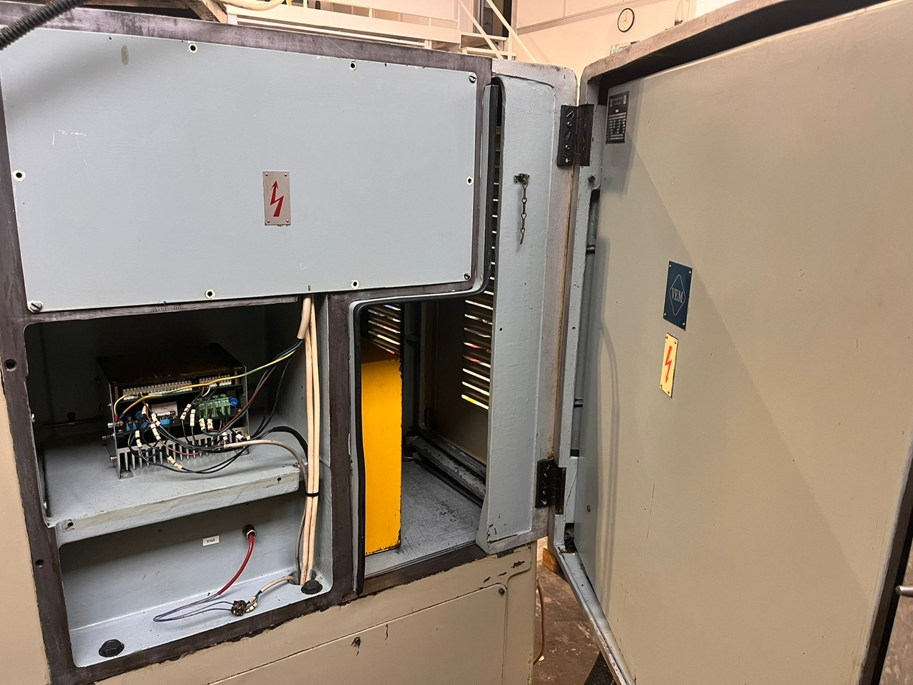 Usato Dentatrice per conici diritti MODUL ZFTK 250/1