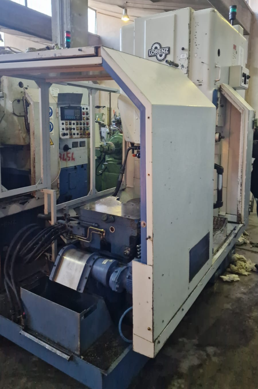 Usato Dentatrice a coltello LORENZ LS 420