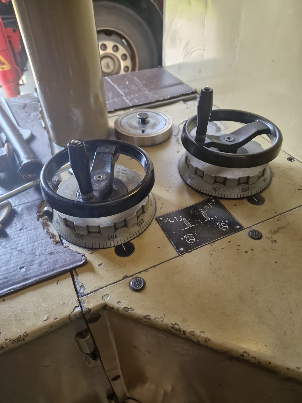 Usato Rettifica per ingranaggi NILES ZSTZ 630 C3P