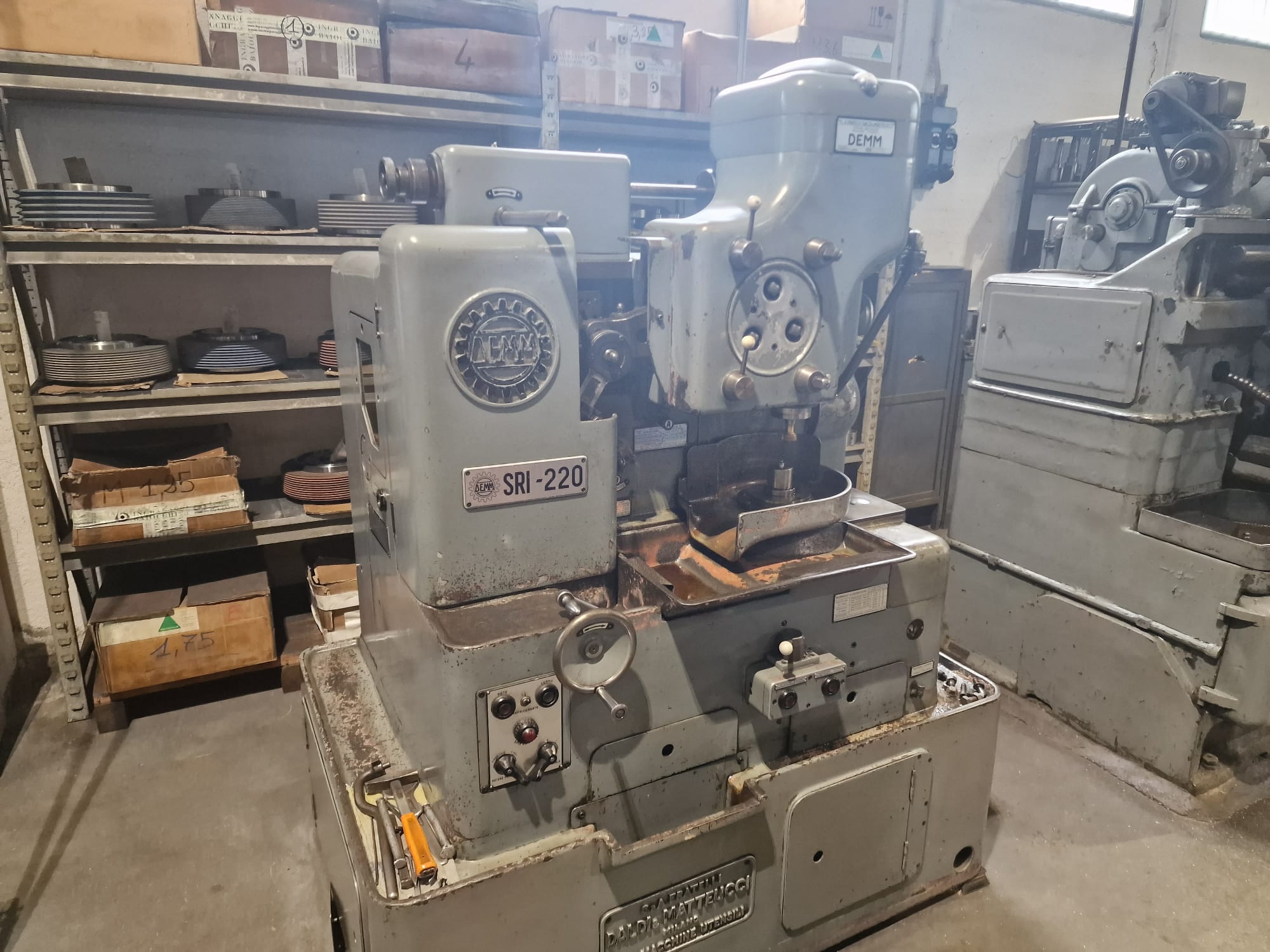 Usato Dentatrice a coltello DEMM SRI 220